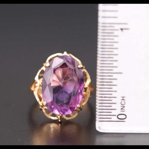 18k ROSE GOLD COLOR-CHANGE SAPPHIRE RING - Picture 2 of 7